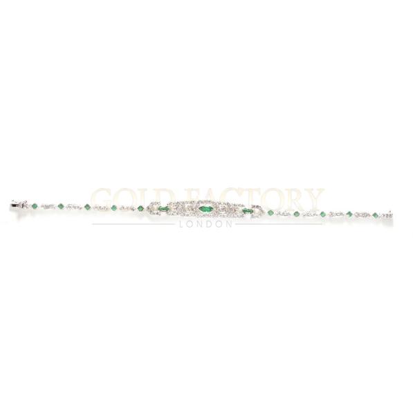 18ct Diamond Bracelet With An Emerald Centerpiece