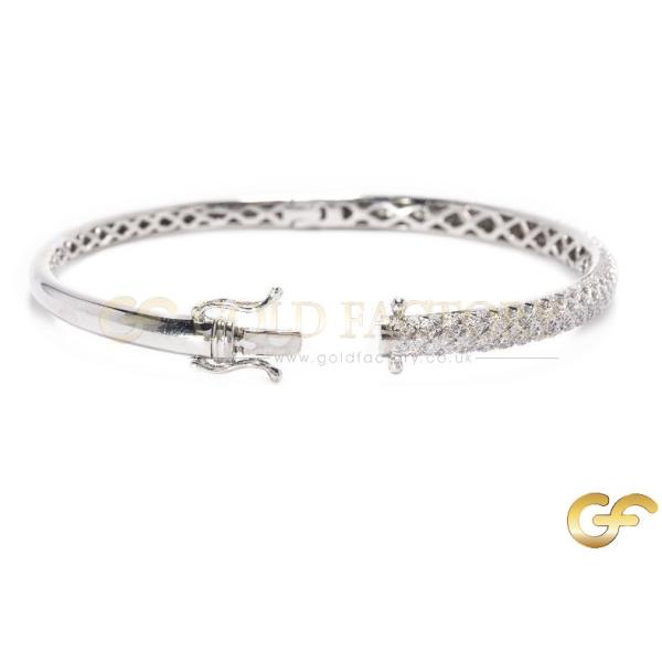 Pavé Diamond Bangle 