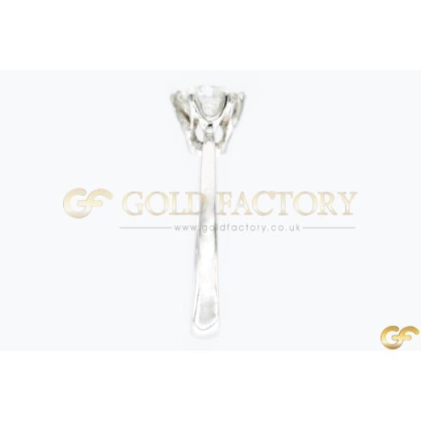 Solitaire Round Diamond Platinum Ring